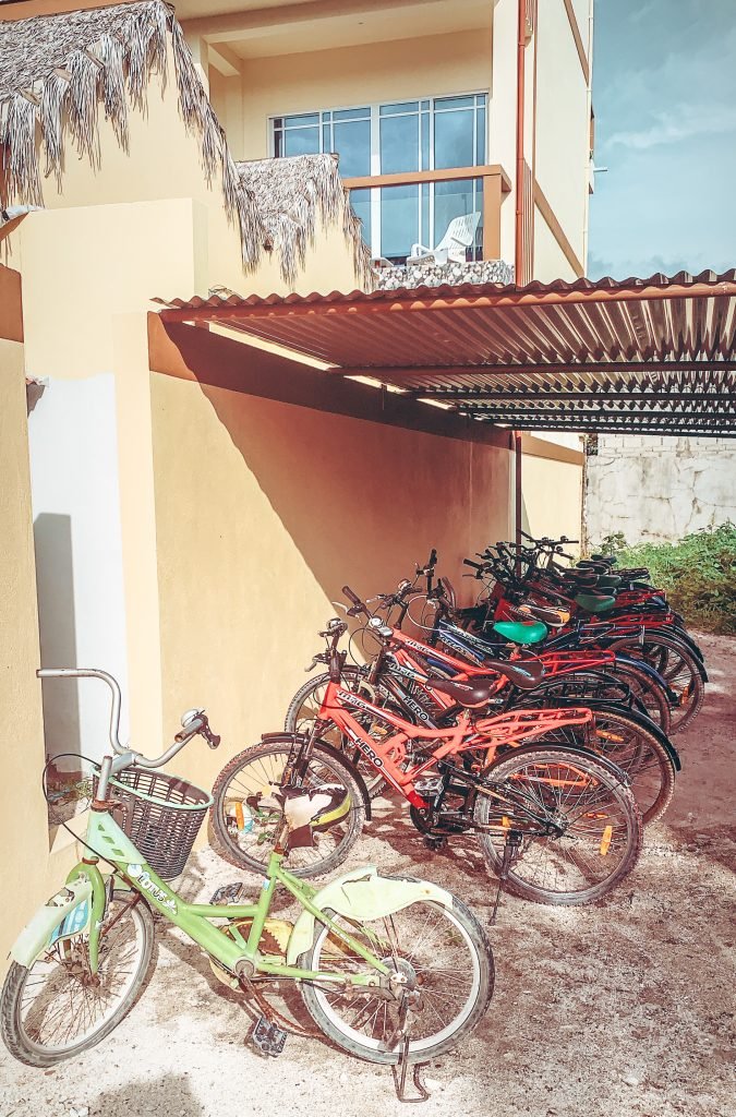 Bicicletas en Thoddoo. Itinerario 7 días en Maldivas